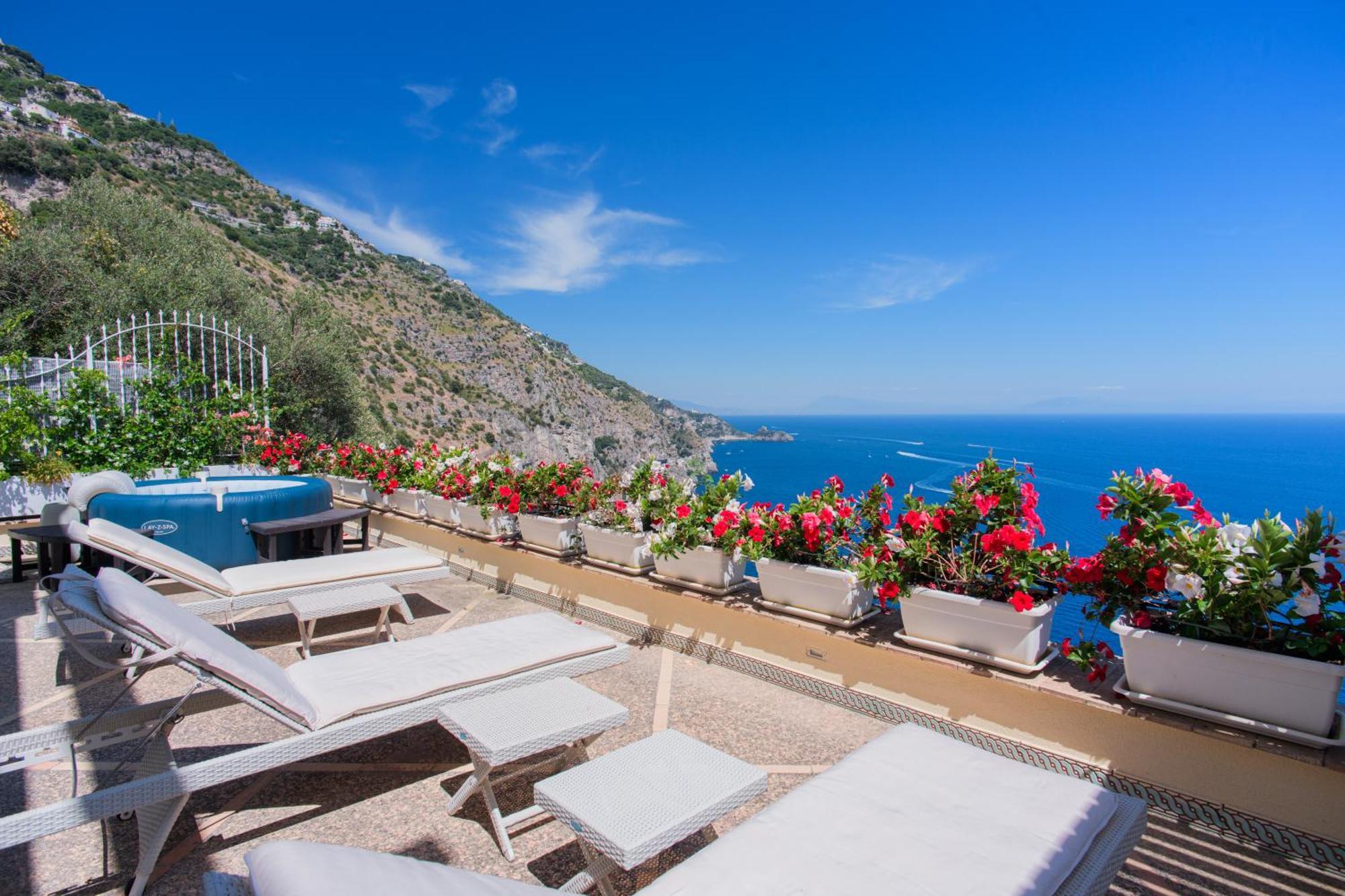 Villa Cristina-No Steps-Amalfi Coast Views -Near Attractions-Hot Tube Praiano Exterior foto