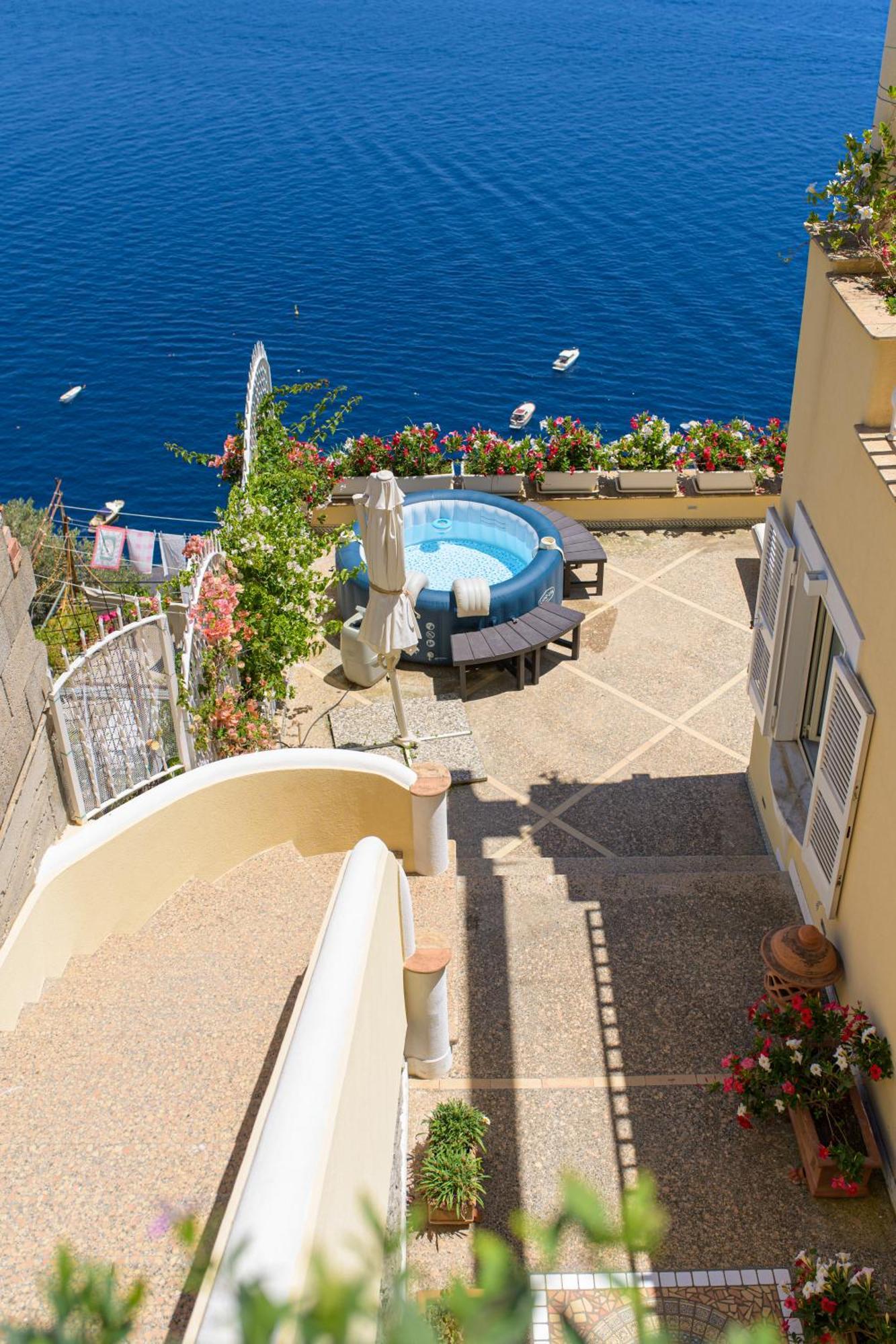 Villa Cristina-No Steps-Amalfi Coast Views -Near Attractions-Hot Tube Praiano Exterior foto